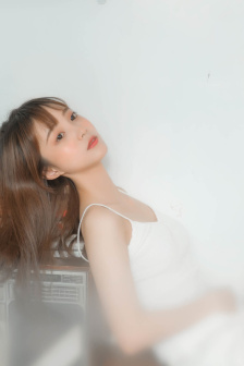 美女诱惑